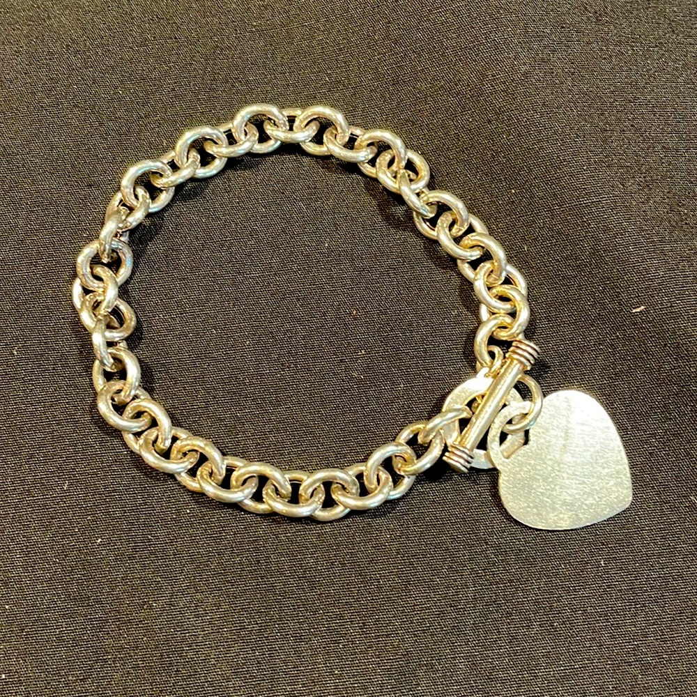 Women’s Heart Toggle Charm Bracelet Italy 925 KA 1772 8” .5 oz
